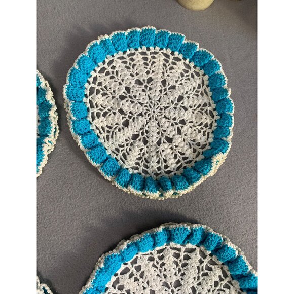 Vintage Handmade Crochet Doilies Set of 4 Blue & White Round Decorative Table Ma - Picture 4 of 13